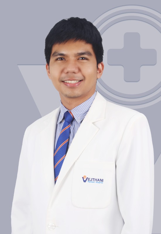DR.APICHART JANTARAT